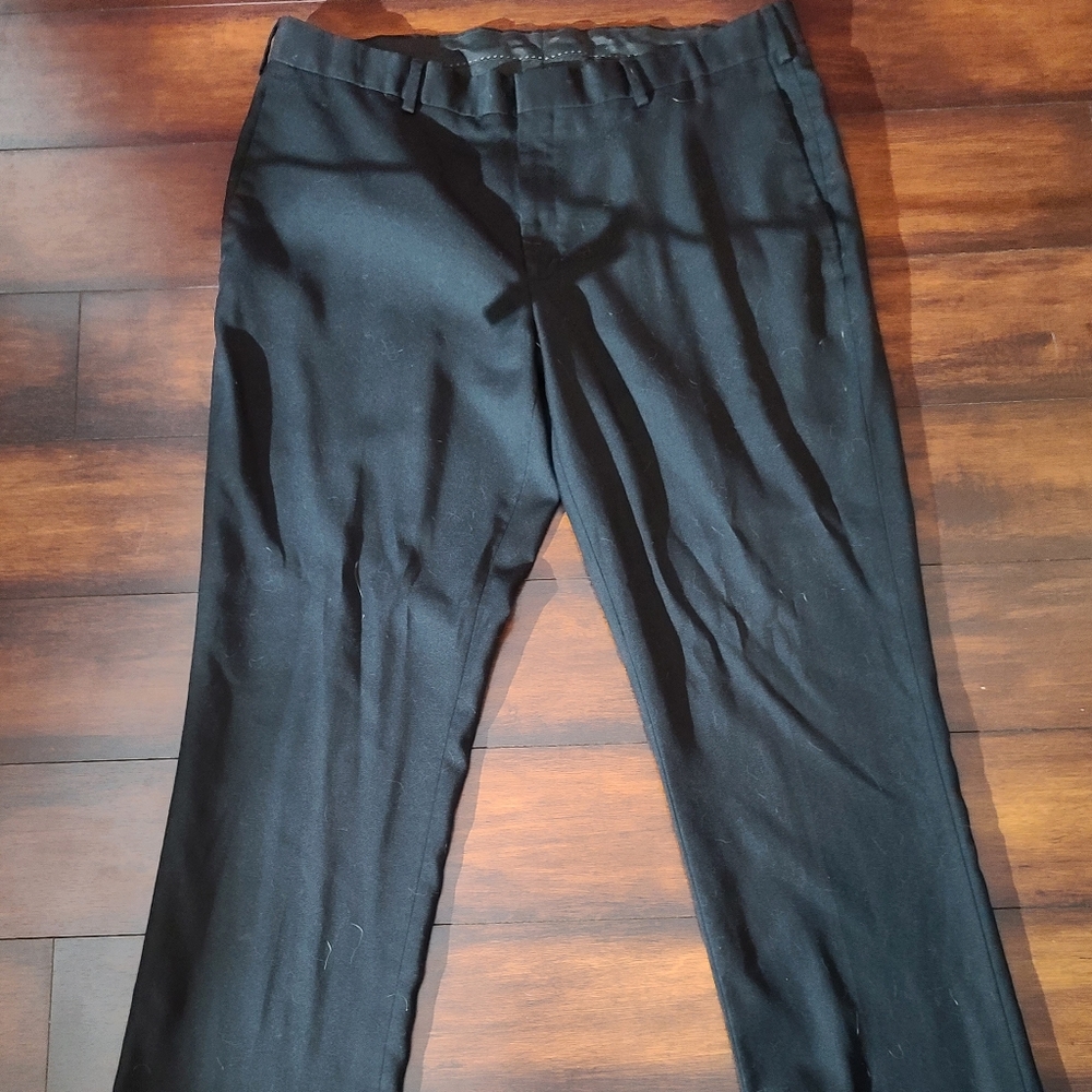 Apt.9 mens black slacks slim fit 38x32